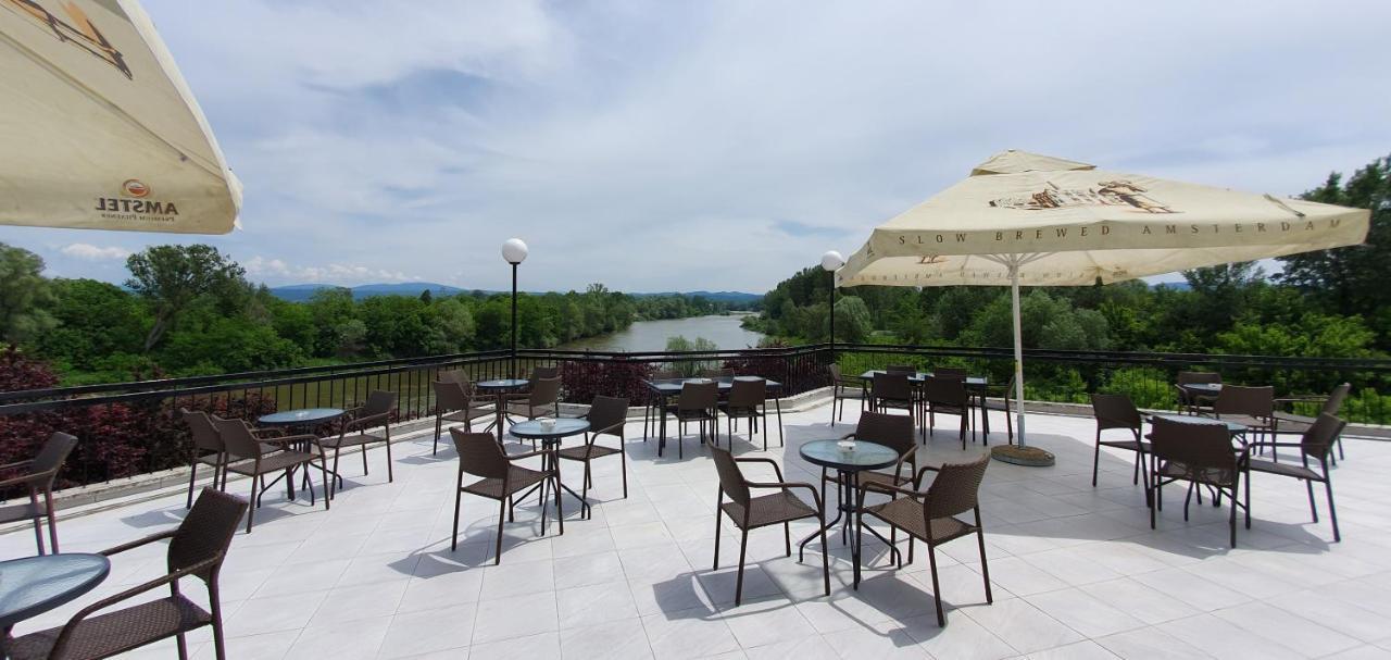 Plaza Hotel Varvarin Exterior photo