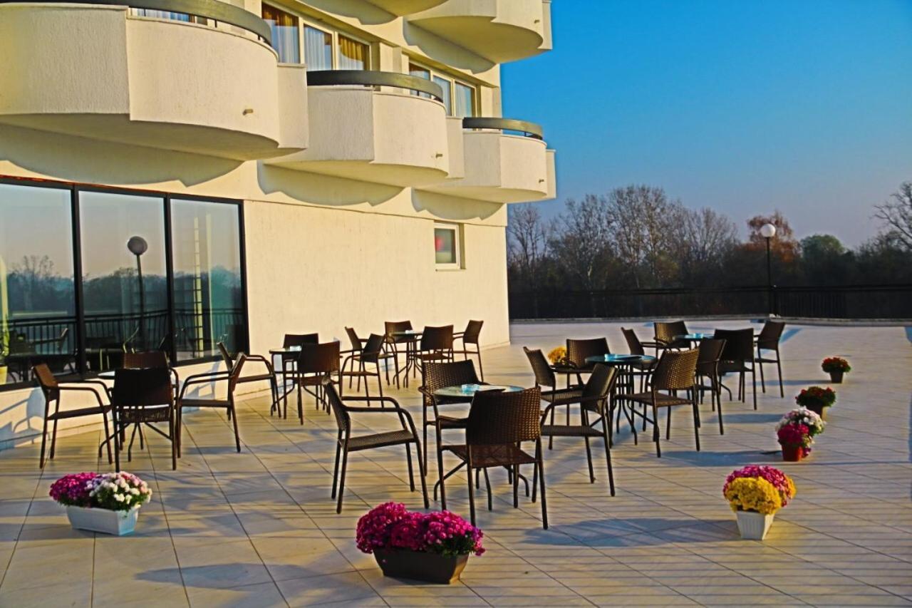 Plaza Hotel Varvarin Exterior photo